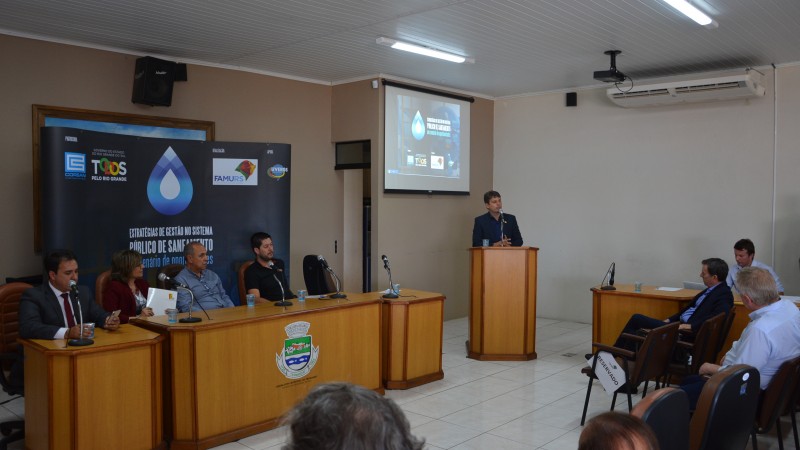 Tramandaí   seminário Famurs gestão do saneamento público (10)